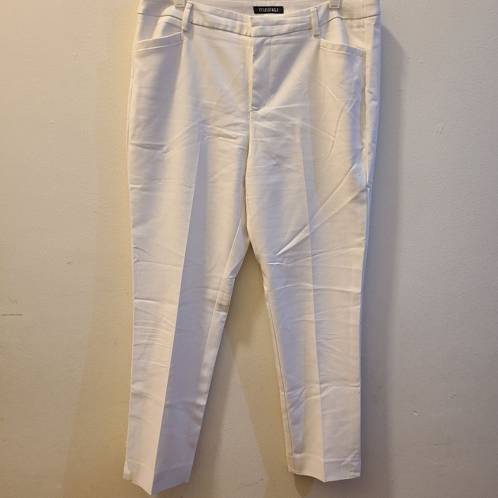 Roz & Ali White Dress pants size 10
